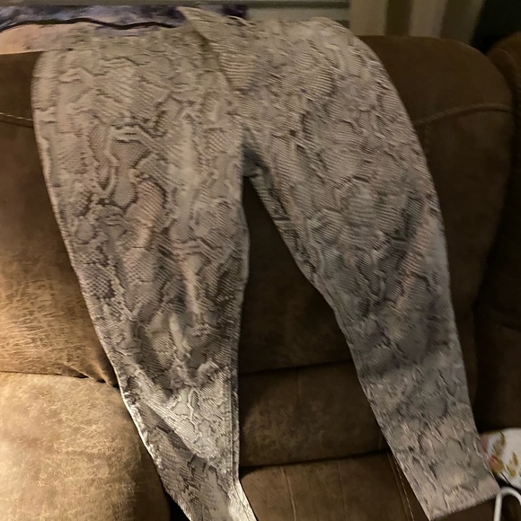 White House black market animal print pants - Picture 1 of 15